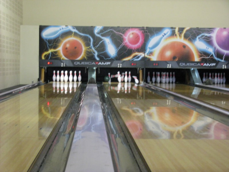 bowling57.jpg