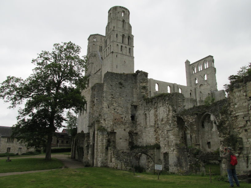 jumieges10090.jpg