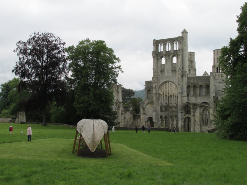 jumieges10121.jpg
