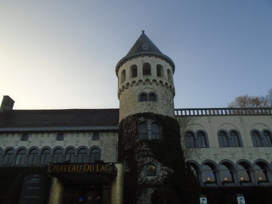 genval8823_39129937081.jpg